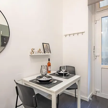 Appartement Mini - New - Elegant Downtown Retreat à Budapest Extérieur photo
