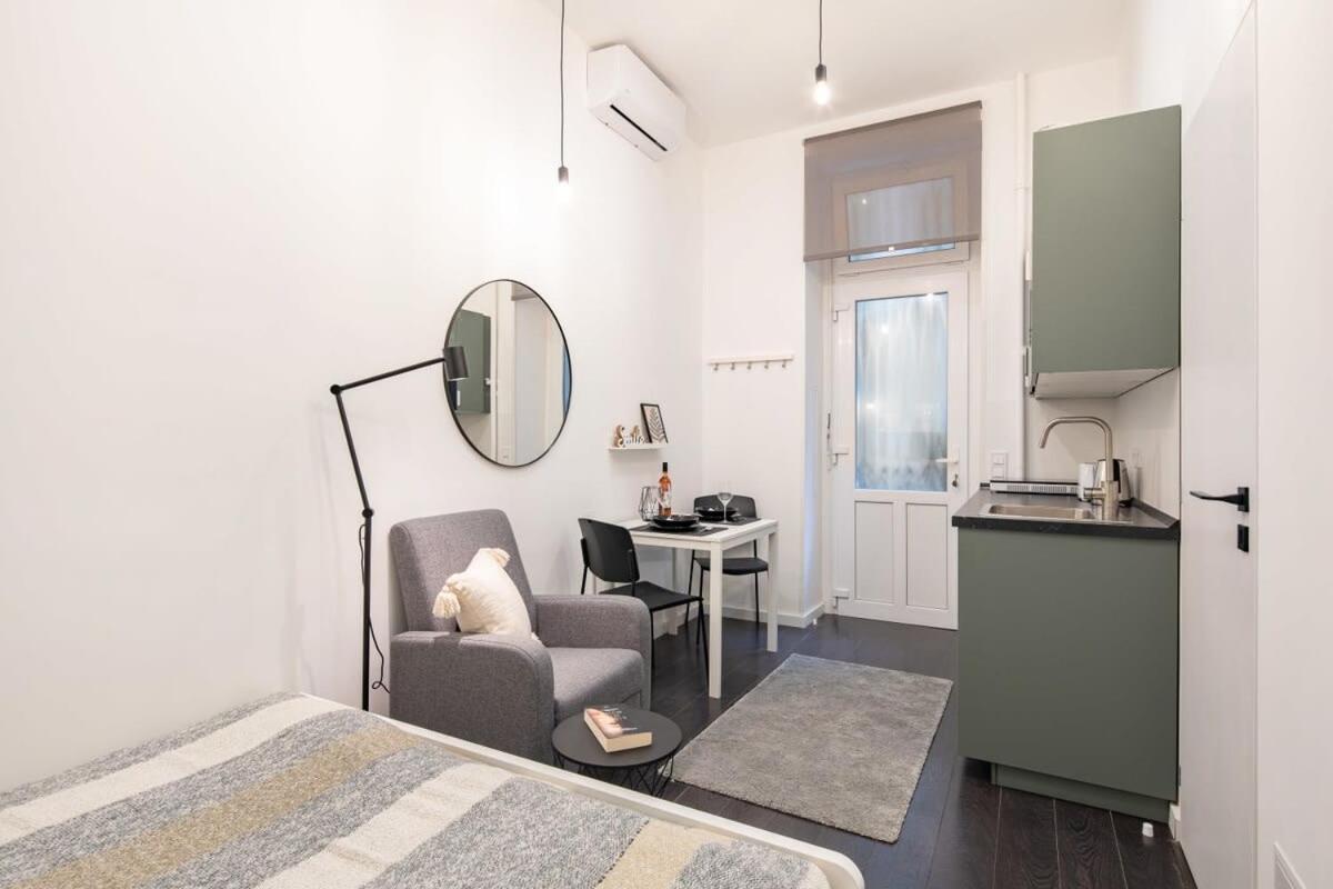 Appartement Mini - New - Elegant Downtown Retreat *